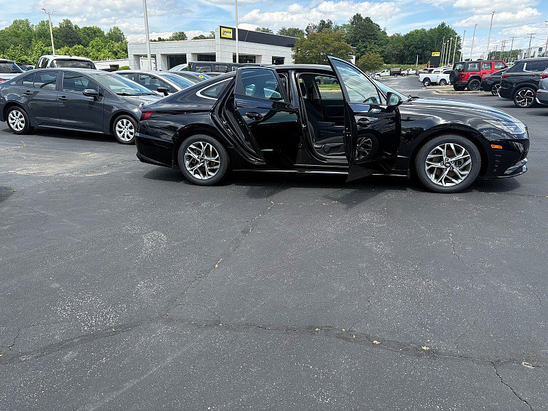 Used 2023 Hyundai Sonata SEL FWD image 12