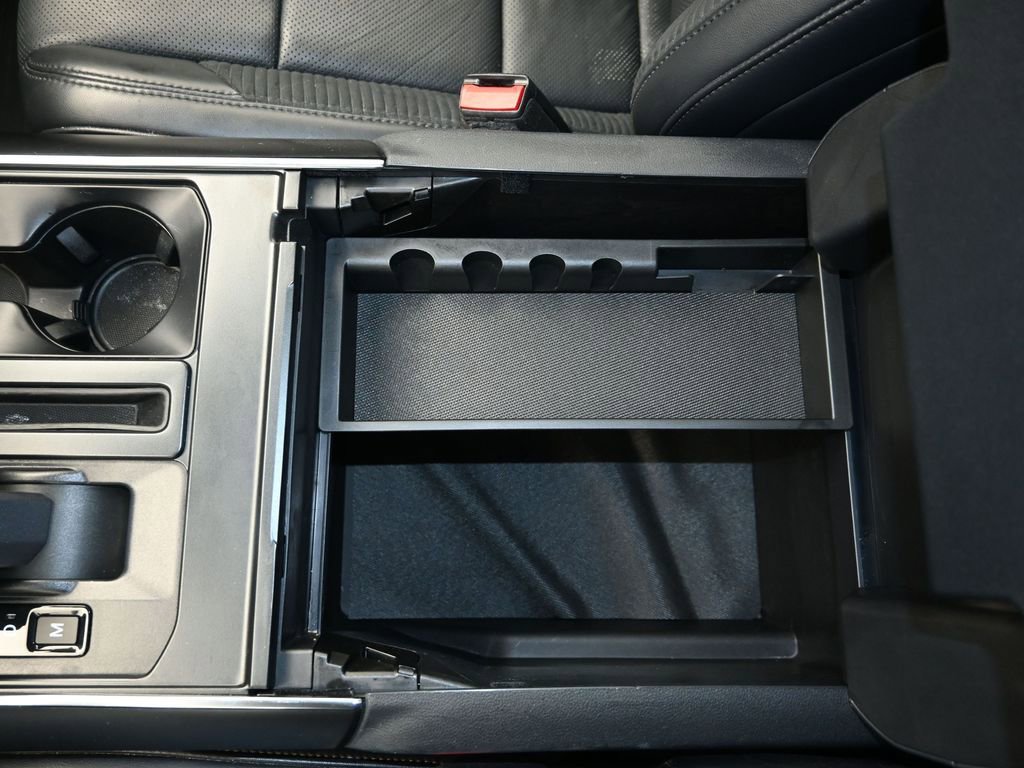 Certified 2022 Ford F150 Raptor w/ Equipment Group 801A High image 21