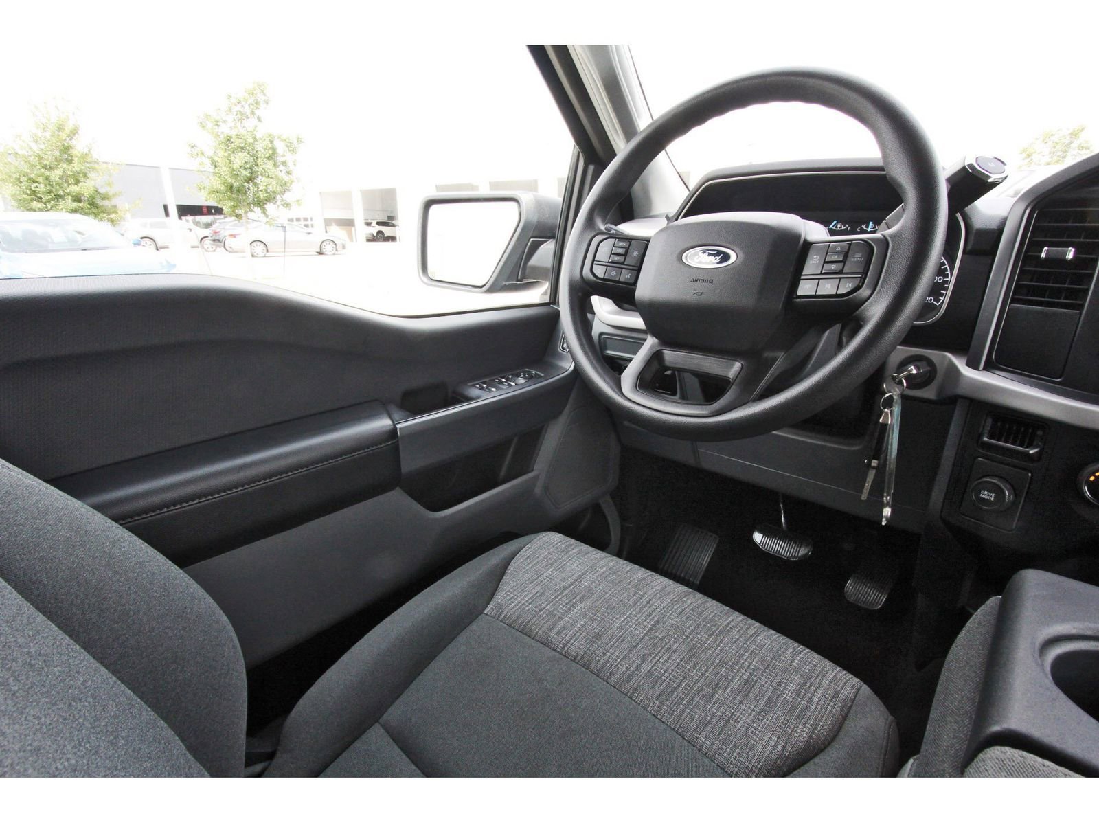 Used 2023 Ford F150 XLT RWD image 10