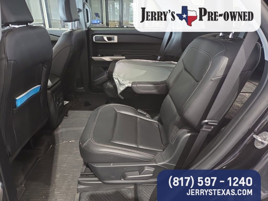 Used 2023 Ford Explorer XLT w/ Equipment Group 202A image 15