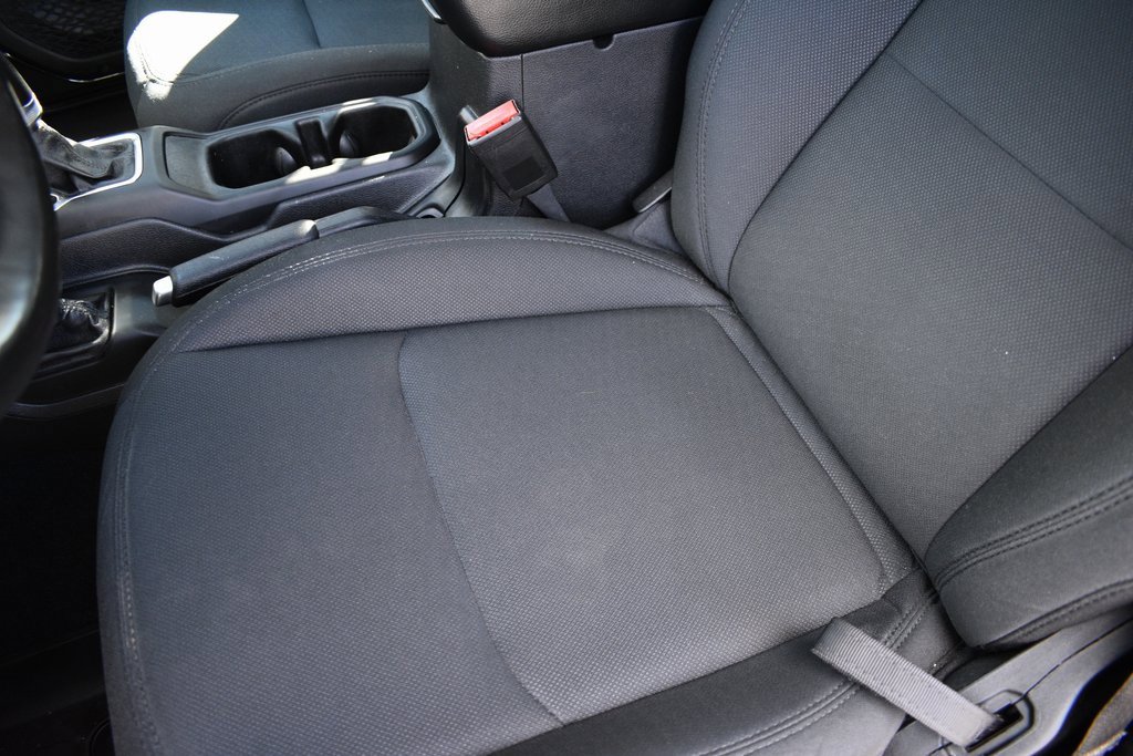 Used 2022 Jeep Gladiator Sport image 12