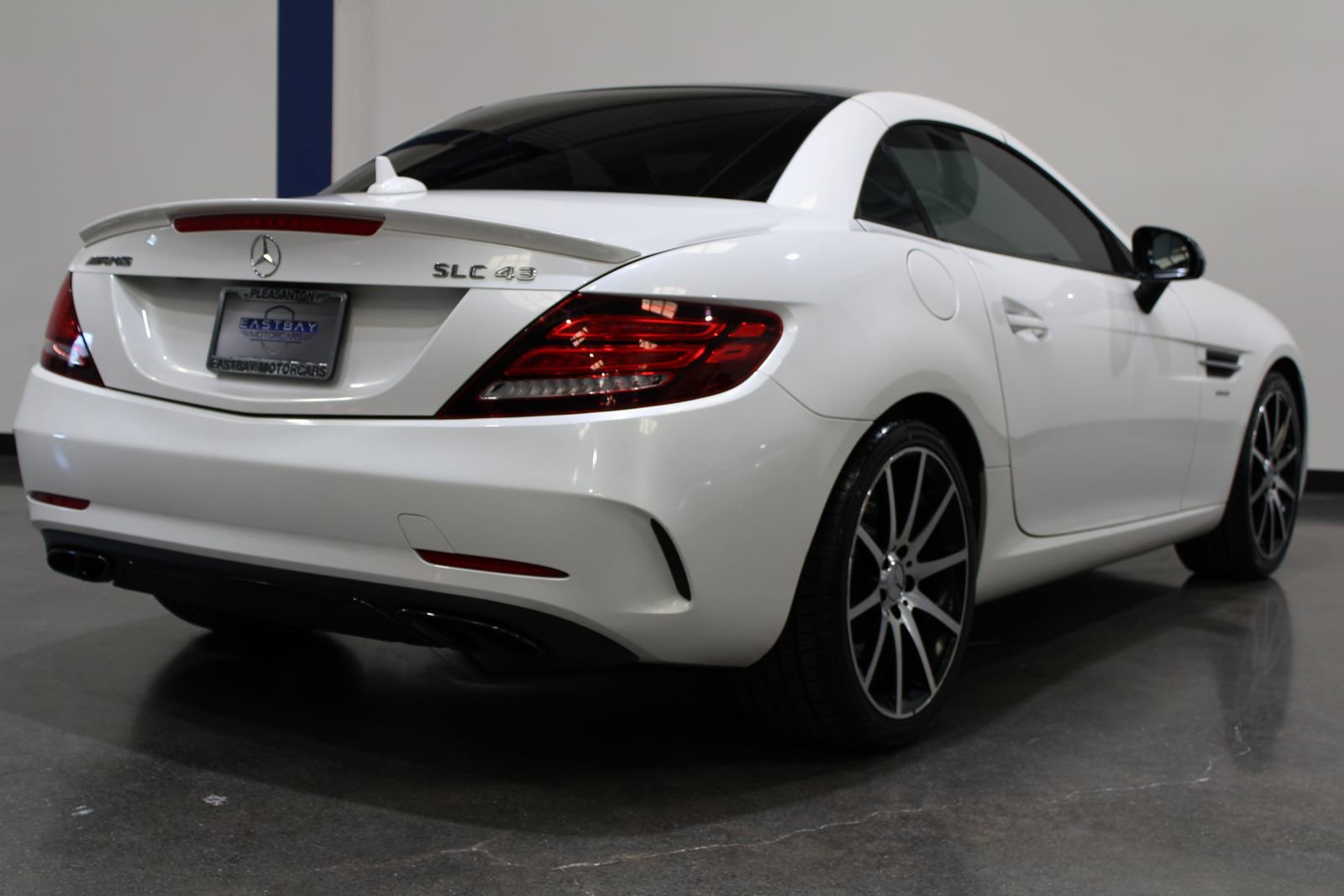 Used 2019 Mercedes-Benz SLC 43 AMG image 13