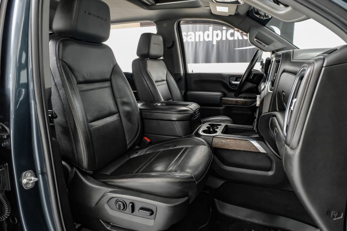 Used 2020 GMC Sierra 3500 Denali w/ Denali Ultimate Package image 32