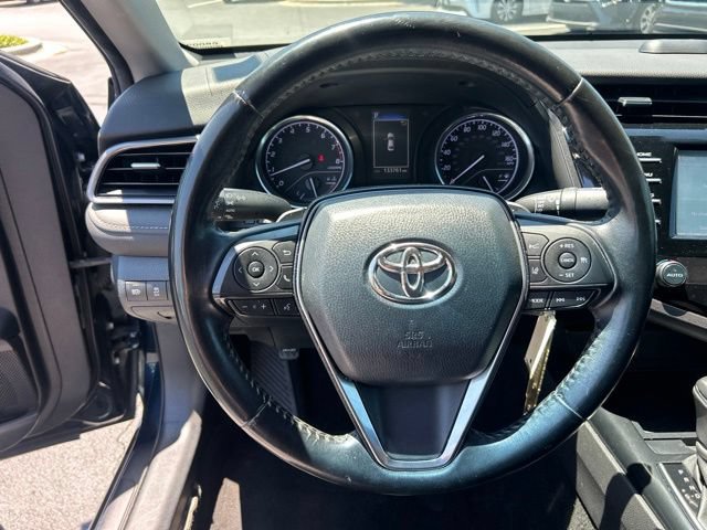 Used 2020 Toyota Camry SE FWD image 19