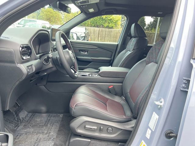 New 2026 Honda Pilot Black Edition image 16