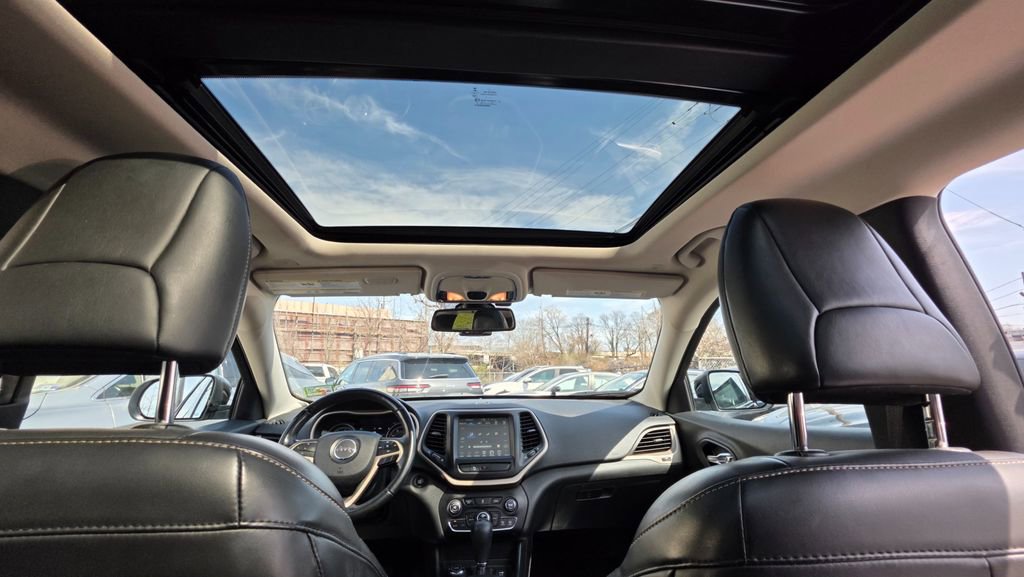 Used 2018 Jeep Cherokee Limited image 34