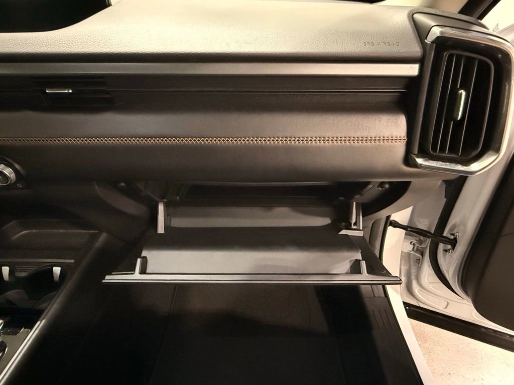 Used 2025 MAZDA CX-50 AWD 2.5 S w/ Premium Plus Pkg image 29