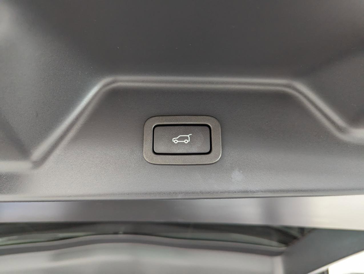 Used 2022 Land Rover Range Rover P525 Westminster Edition image 48