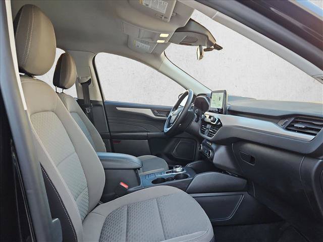 Used 2022 Ford Escape SE w/ Convenience Package FWD image 17