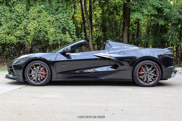 Used 2023 Chevrolet Corvette Stingray Premium Conv w/ 3LT RWD image 2