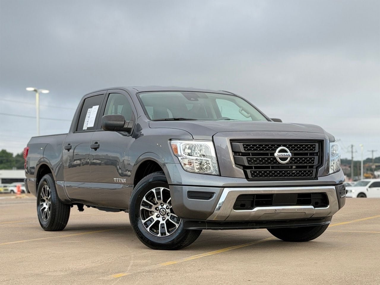 Certified 2022 Nissan Titan SV RWD image 2