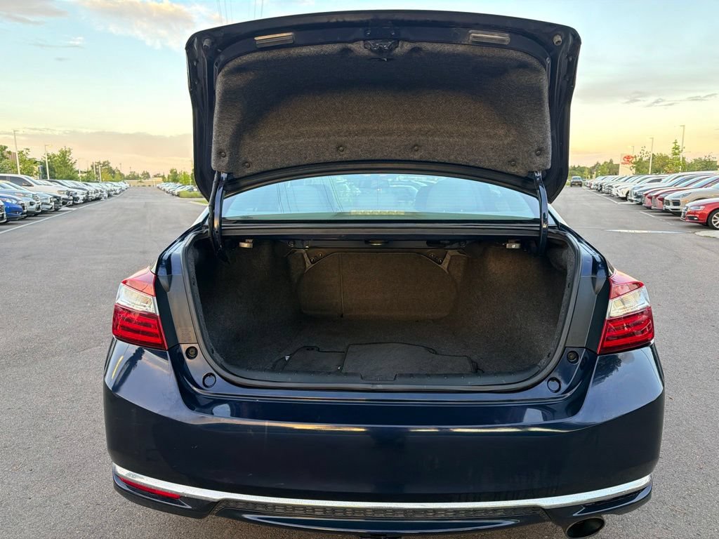 Used 2016 Honda Accord EX-L image 17