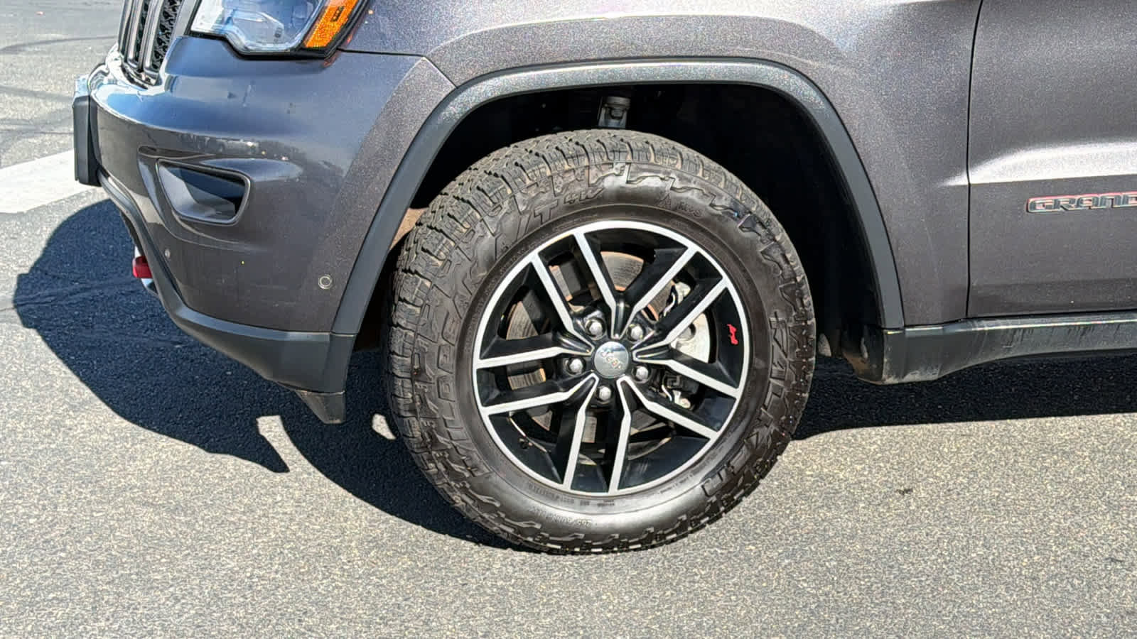 Used 2017 Jeep Grand Cherokee Trailhawk w/ Trailhawk Luxury Group image 9