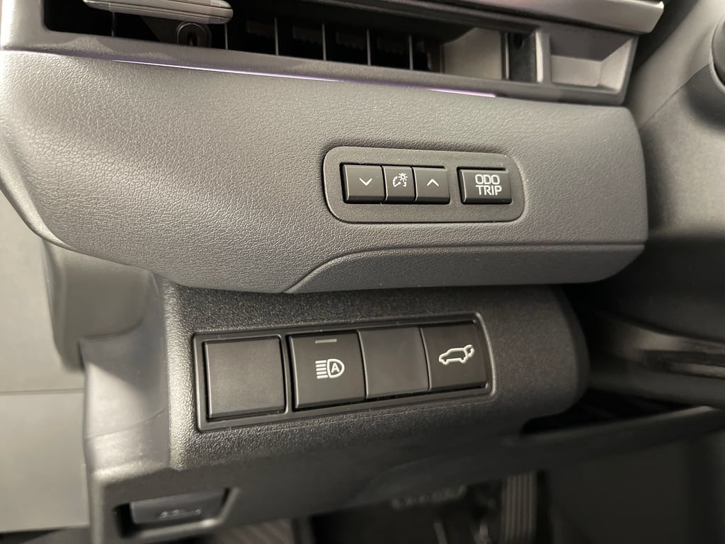 New 2026 Toyota C-HR AWD/4WD image 25