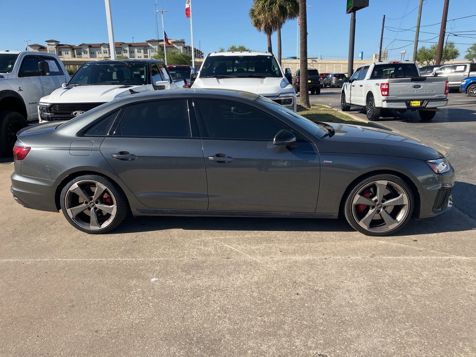 Used 2023 Audi A4 2.0T Premium Plus w/ Premium Plus Package image 2