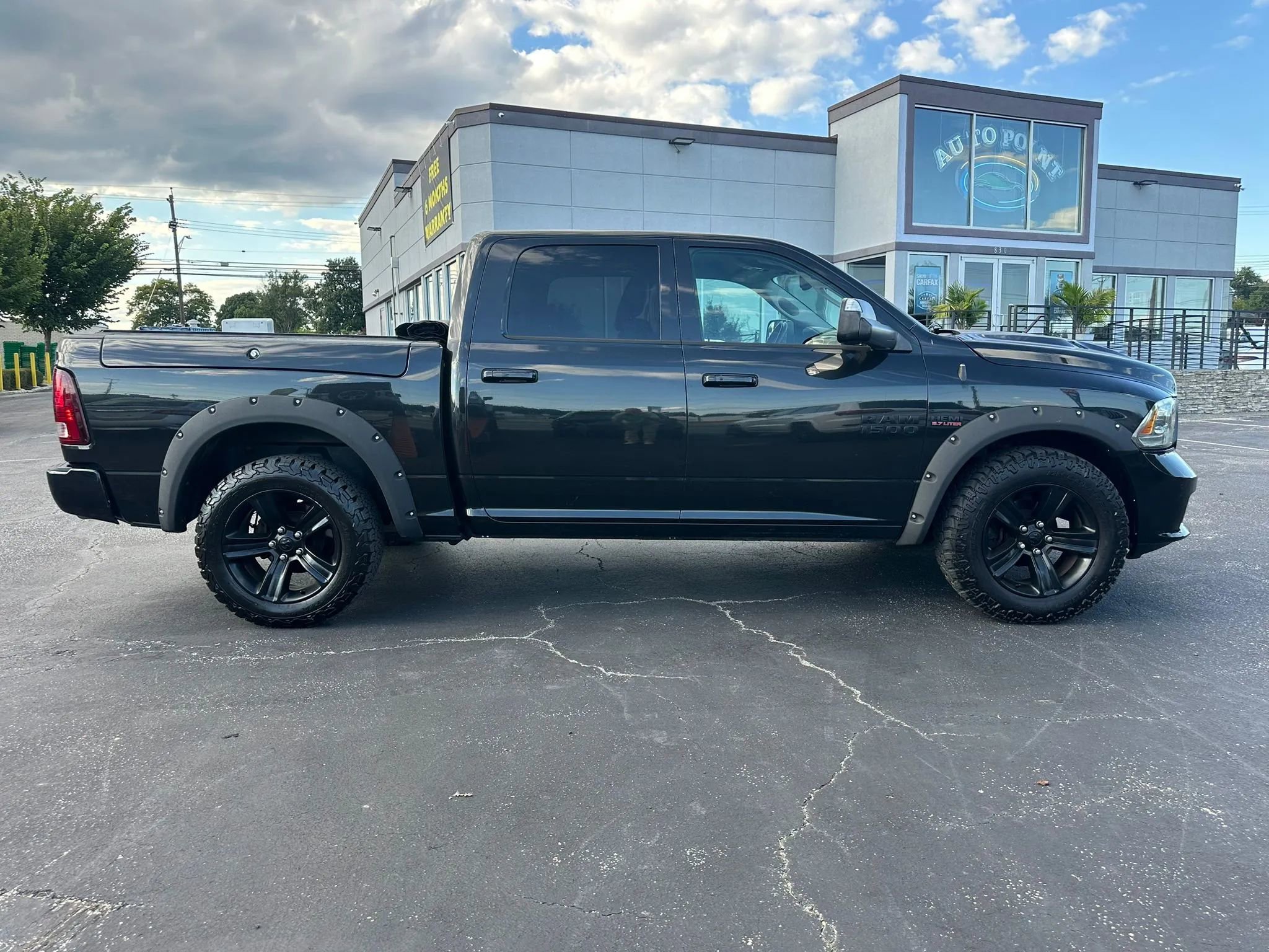 Used 2015 RAM 1500 Sport w/ Black Ram 1500 Sport Group image 4