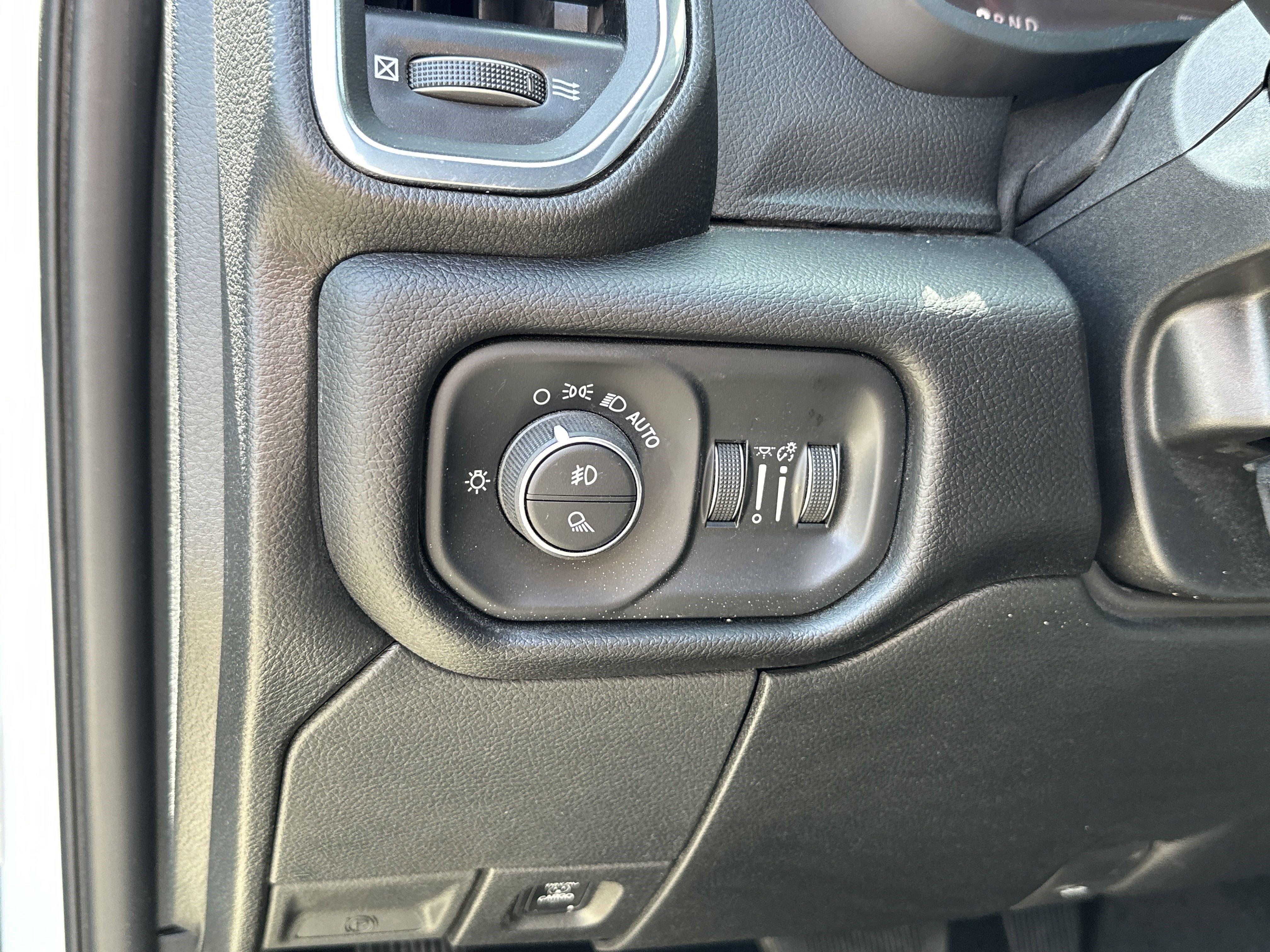 New 2025 RAM 2500 Laramie image 16