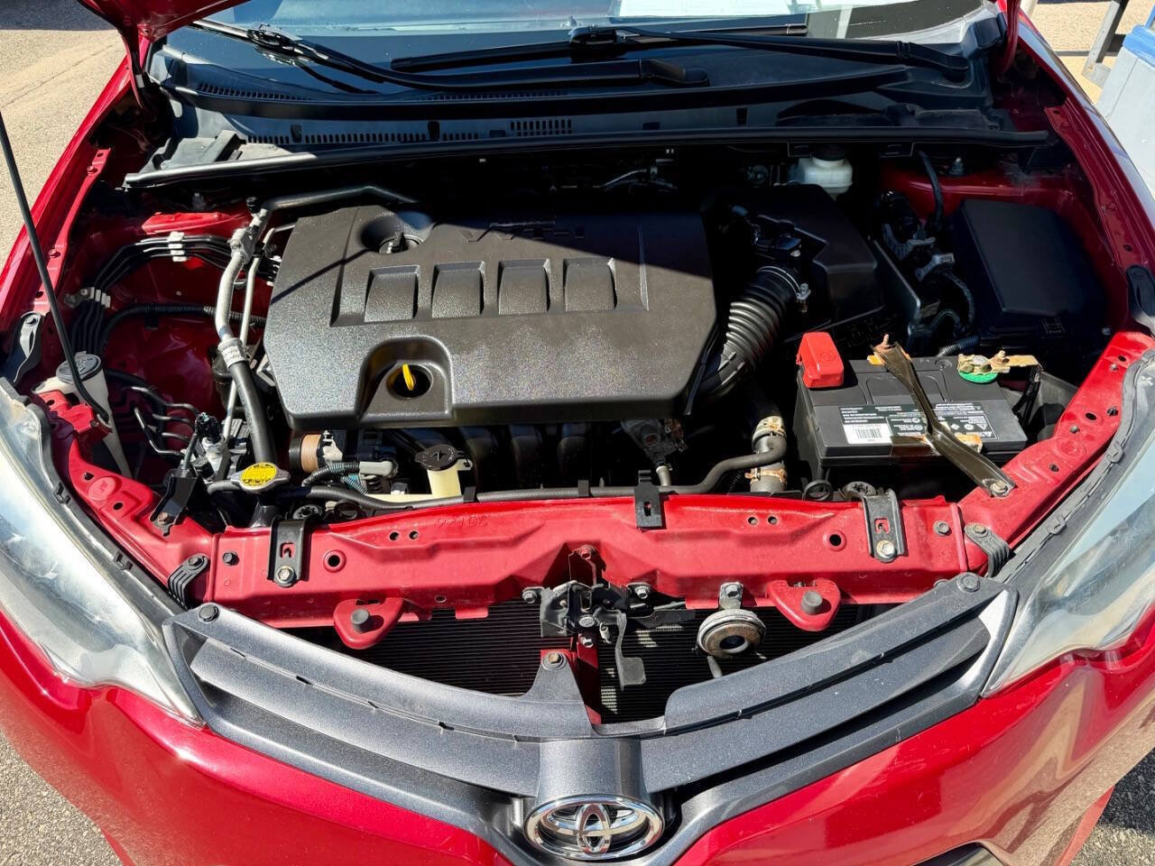 Used 2016 Toyota Corolla LE FWD image 15
