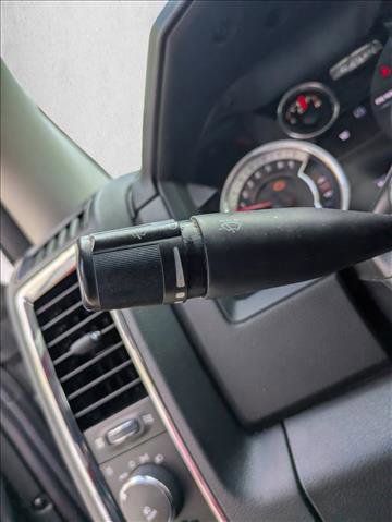 Used 2016 RAM 1500 Laramie w/ Convenience Group image 9