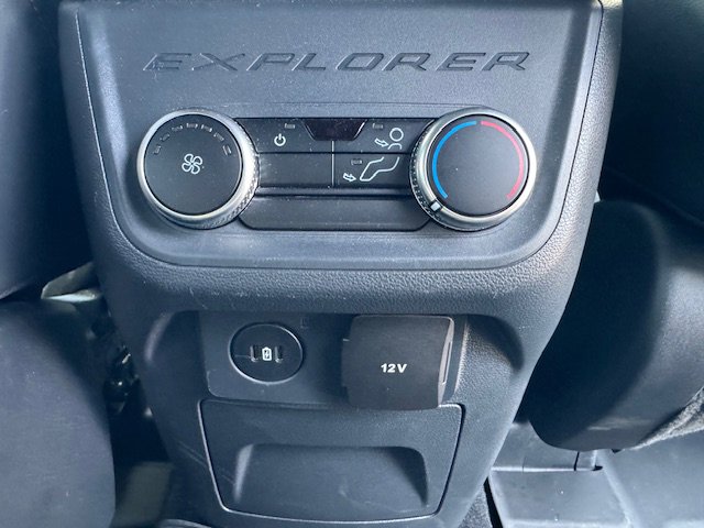 Used 2025 Ford Explorer ST-Line w/ Premium Package image 15