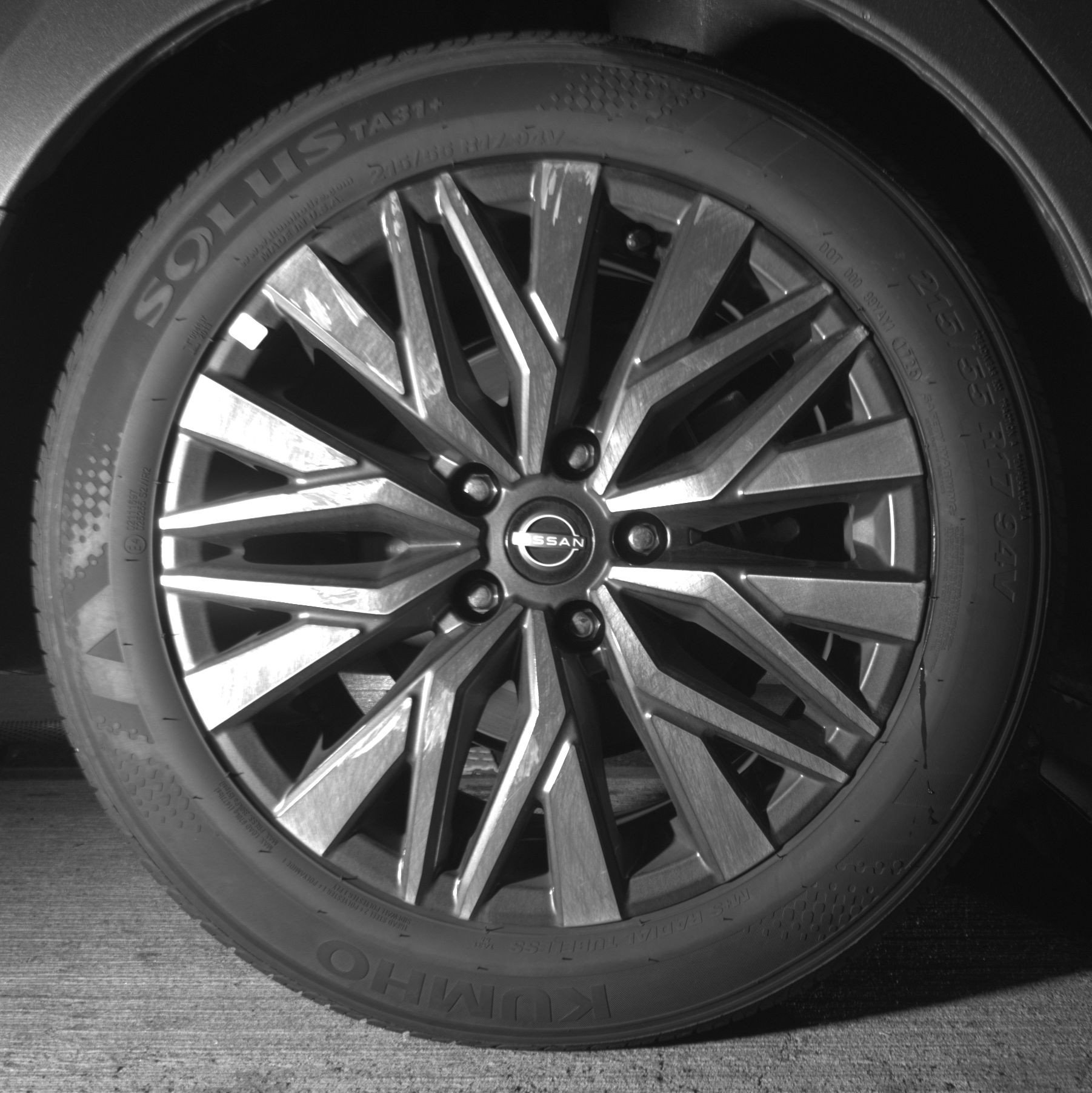 Used 2025 Nissan Altima 2.5 SV FWD image 15