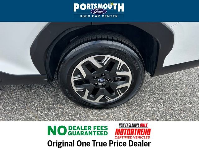 Used 2025 Subaru Forester Premium image 24
