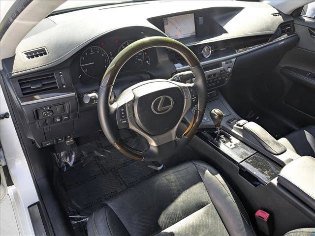 Used 2013 Lexus ES 350 w/ Luxury Pkg FWD image 7