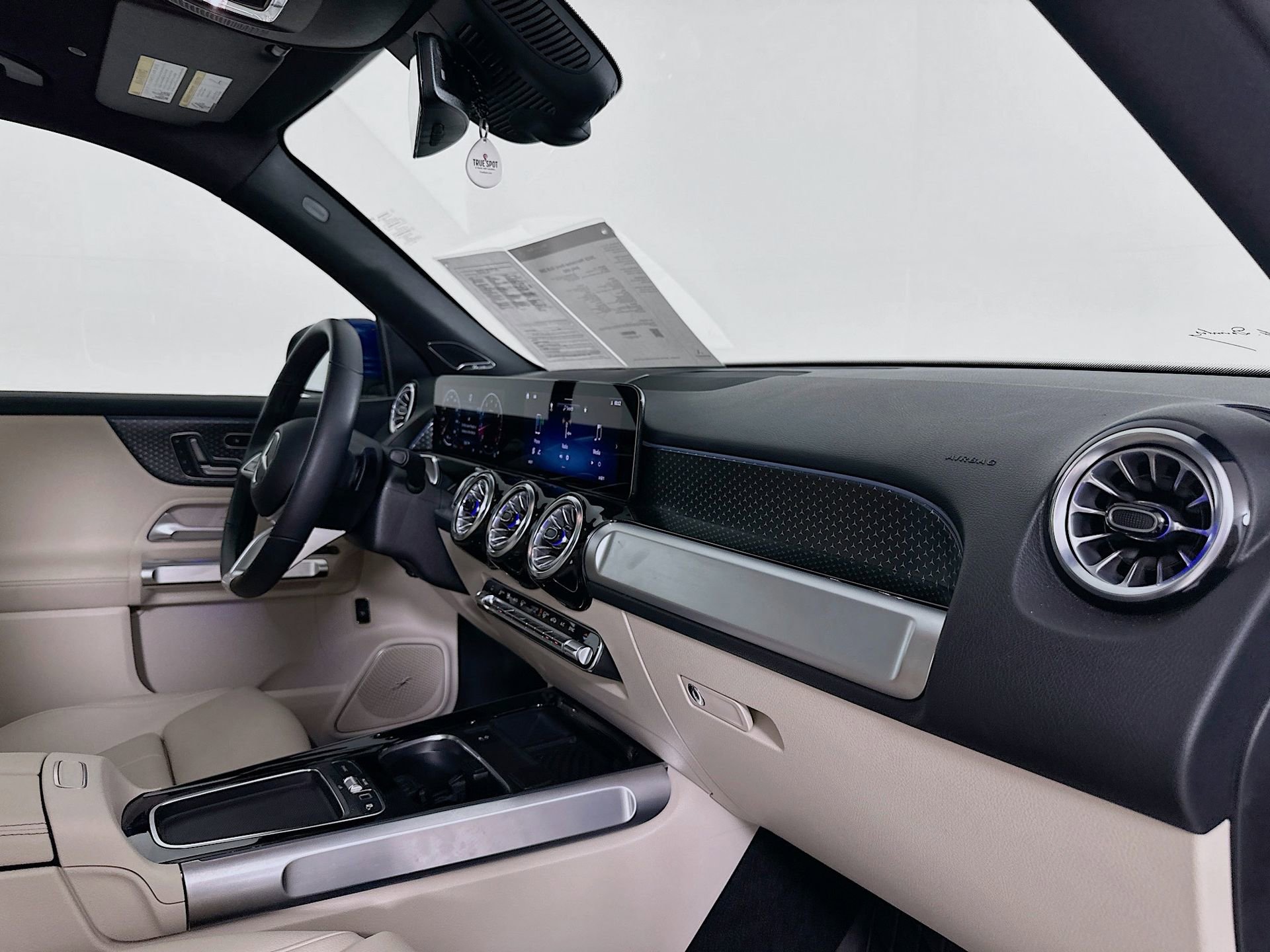 Certified 2025 Mercedes-Benz GLB 250 GLB 250 image 30