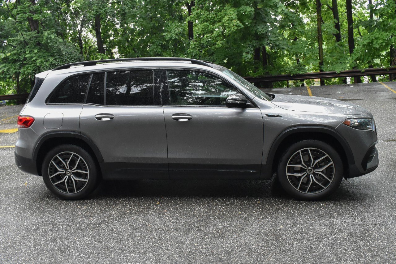 Used 2022 Mercedes-Benz EQB 300 4MATIC image 9