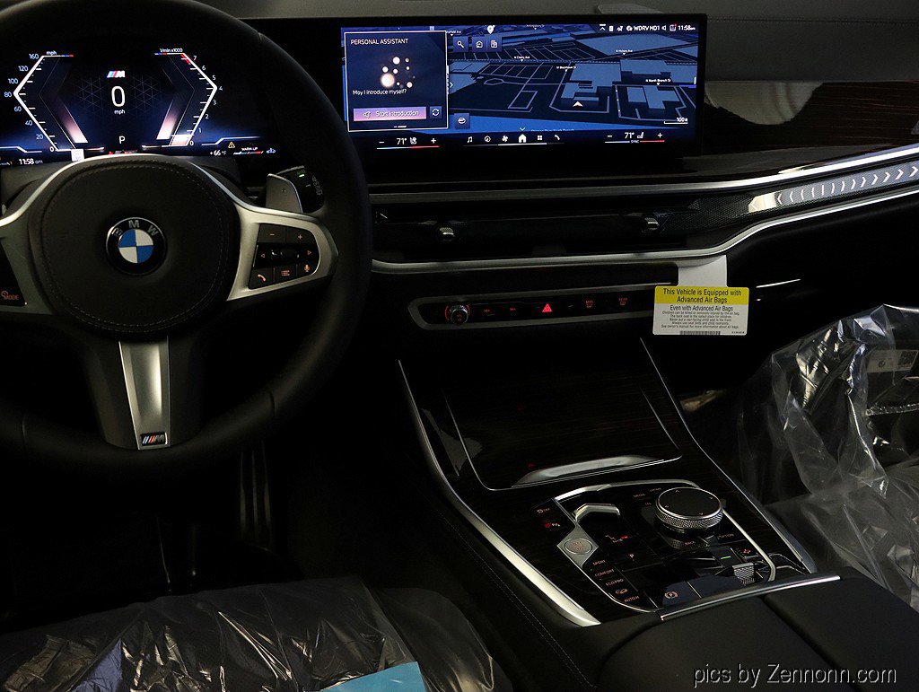 Used 2026 BMW X7 xDrive40i w/ M Sport Package image 17