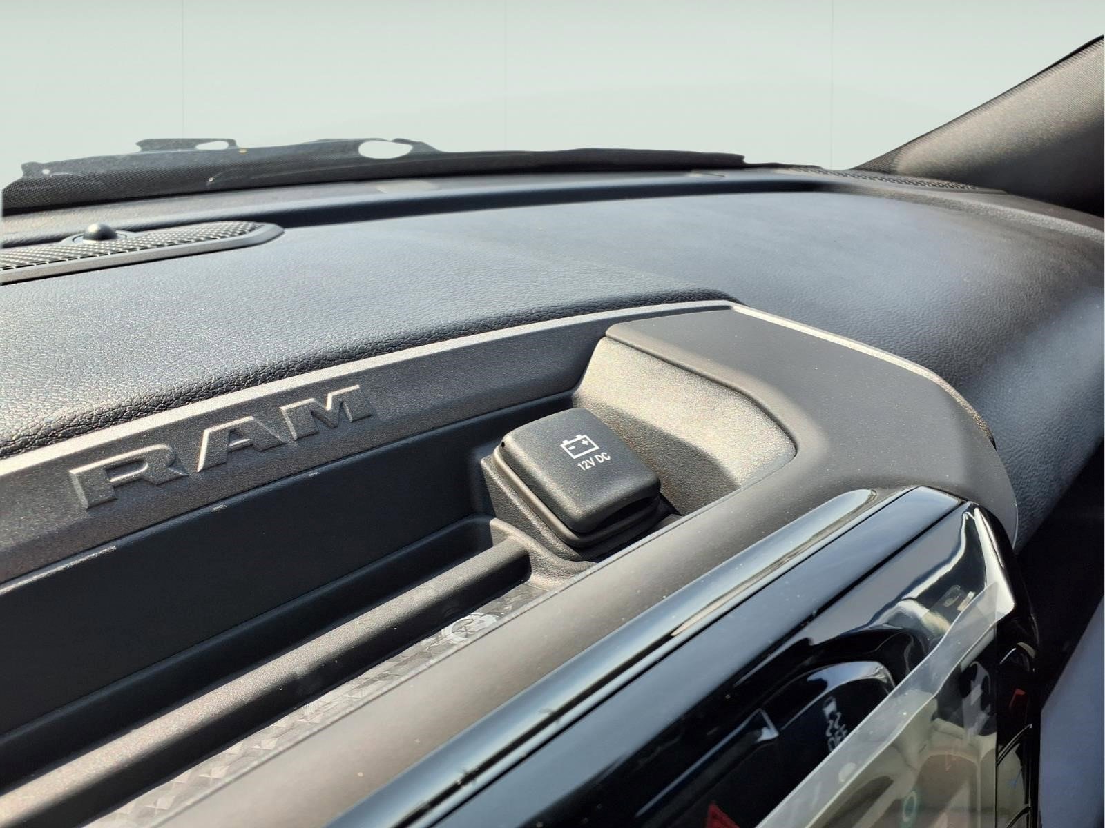 New 2026 RAM 3500 Tradesman AWD/4WD image 13