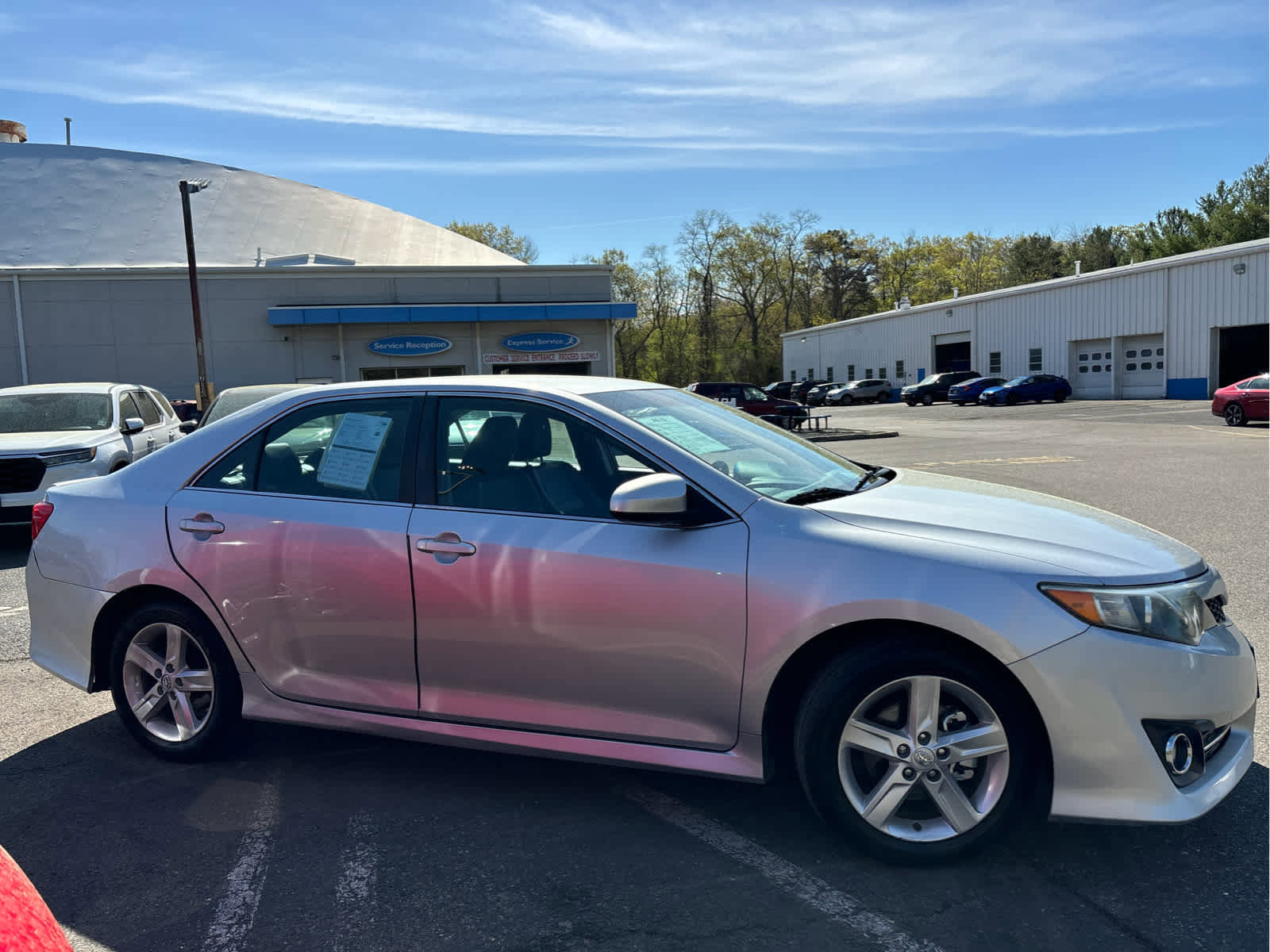 Used 2014 Toyota Camry SE FWD image 3