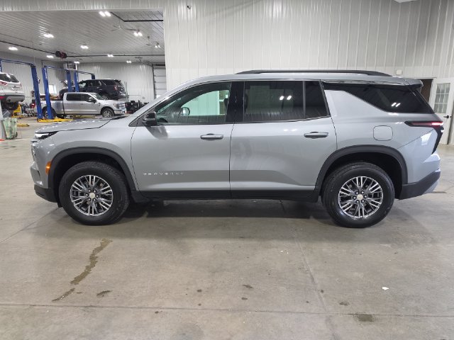 Used 2026 Chevrolet Traverse LT w/ Driver Confidence Package AWD/4WD image 5