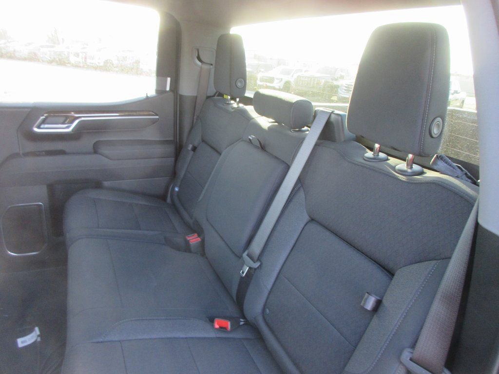 New 2026 GMC Sierra 1500 Elevation image 14