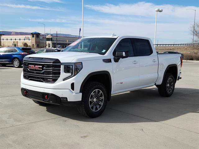 Used 2025 GMC Sierra 1500 AT4 image 2