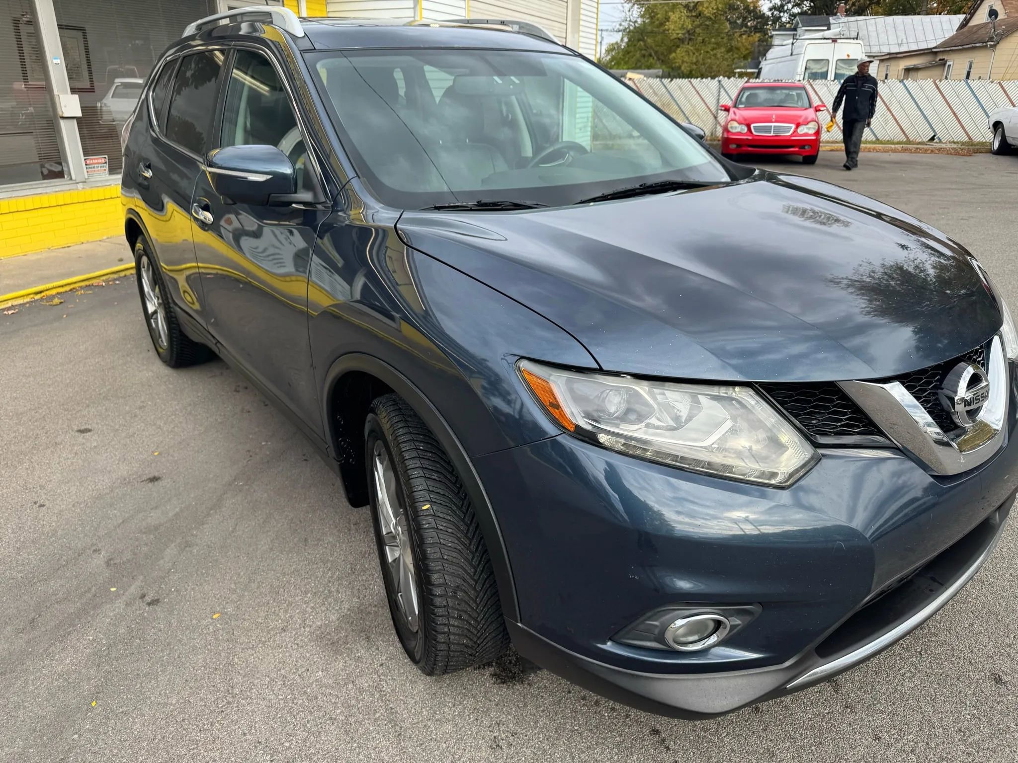 Used 2015 Nissan Rogue SL w/ SL Premium Package image 12