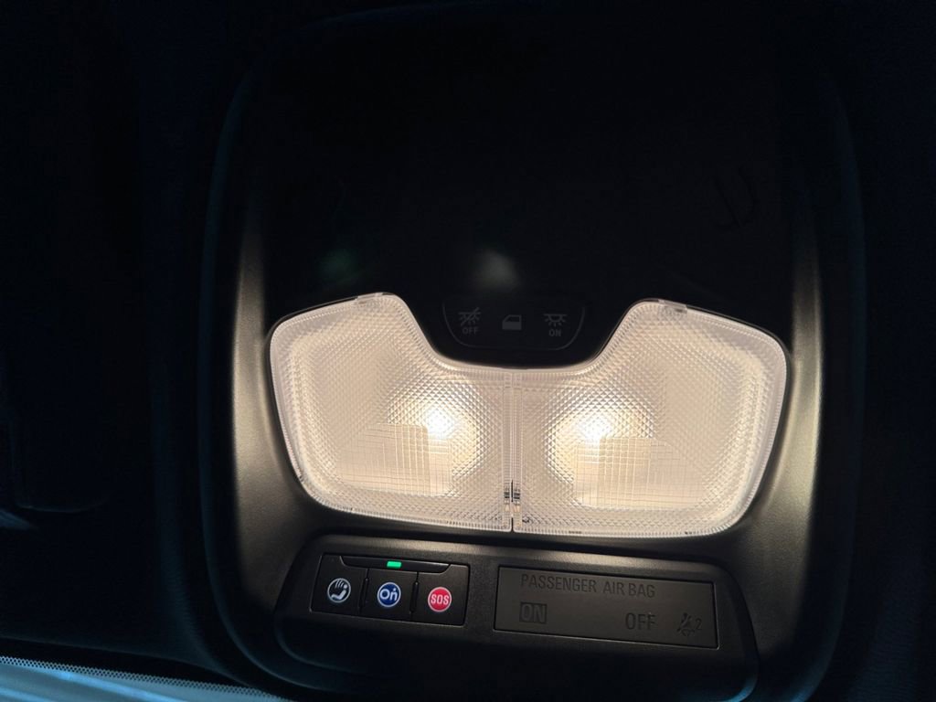 Used 2025 Chevrolet Colorado Z71 w/ Technology Package image 22