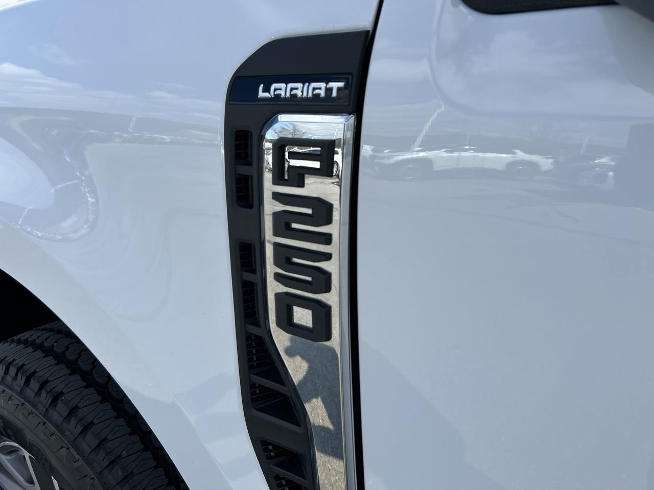 Used 2024 Ford F250 Lariat image 12