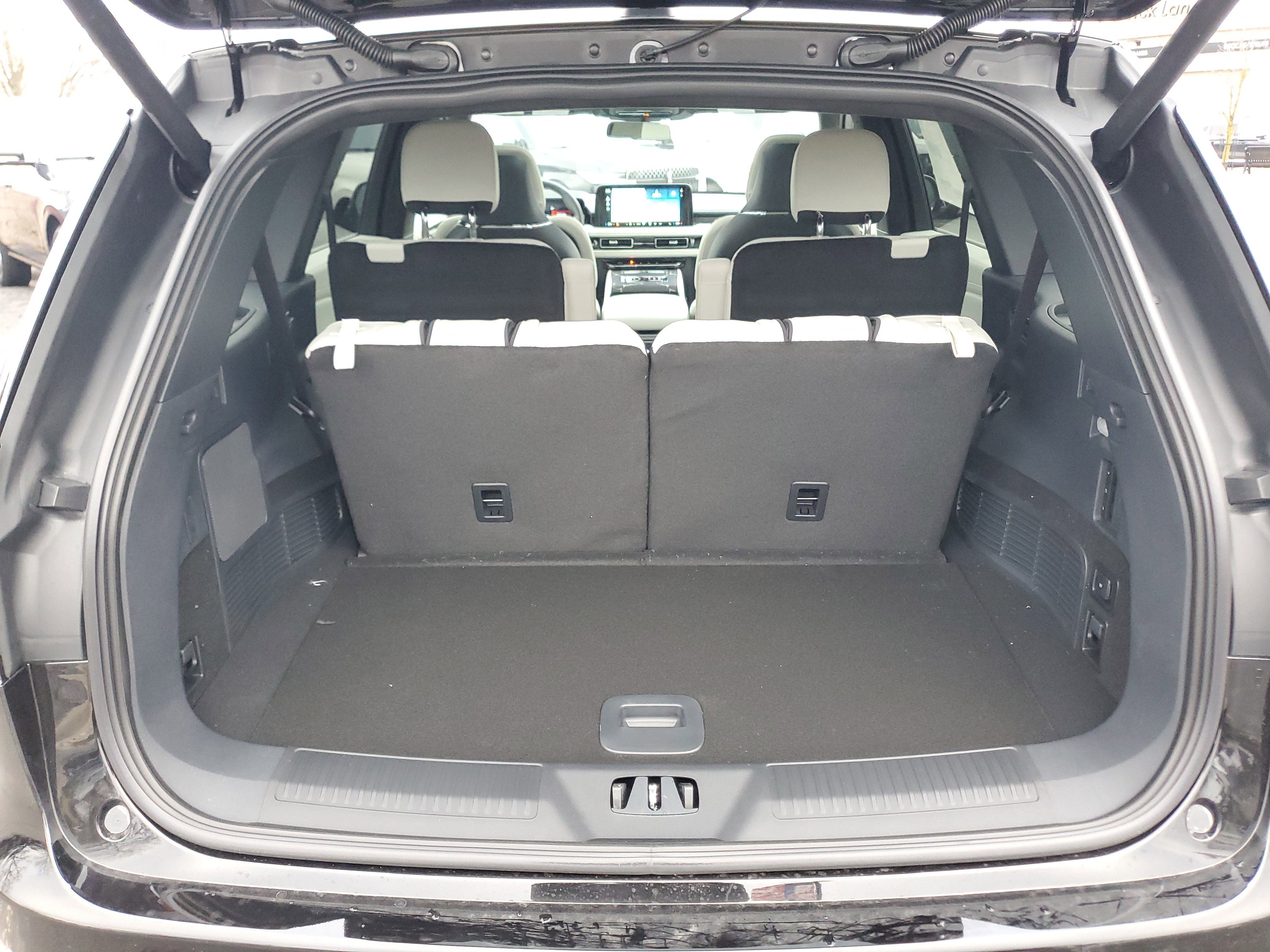 New 2026 Lincoln Aviator Black Label w/ Dynamic Handling Package image 29