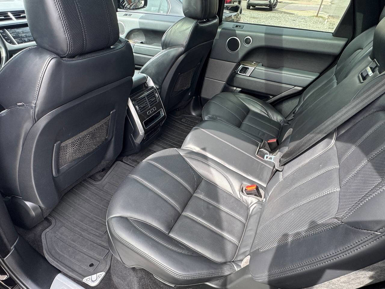 Used 2015 Land Rover Range Rover Sport HSE image 16