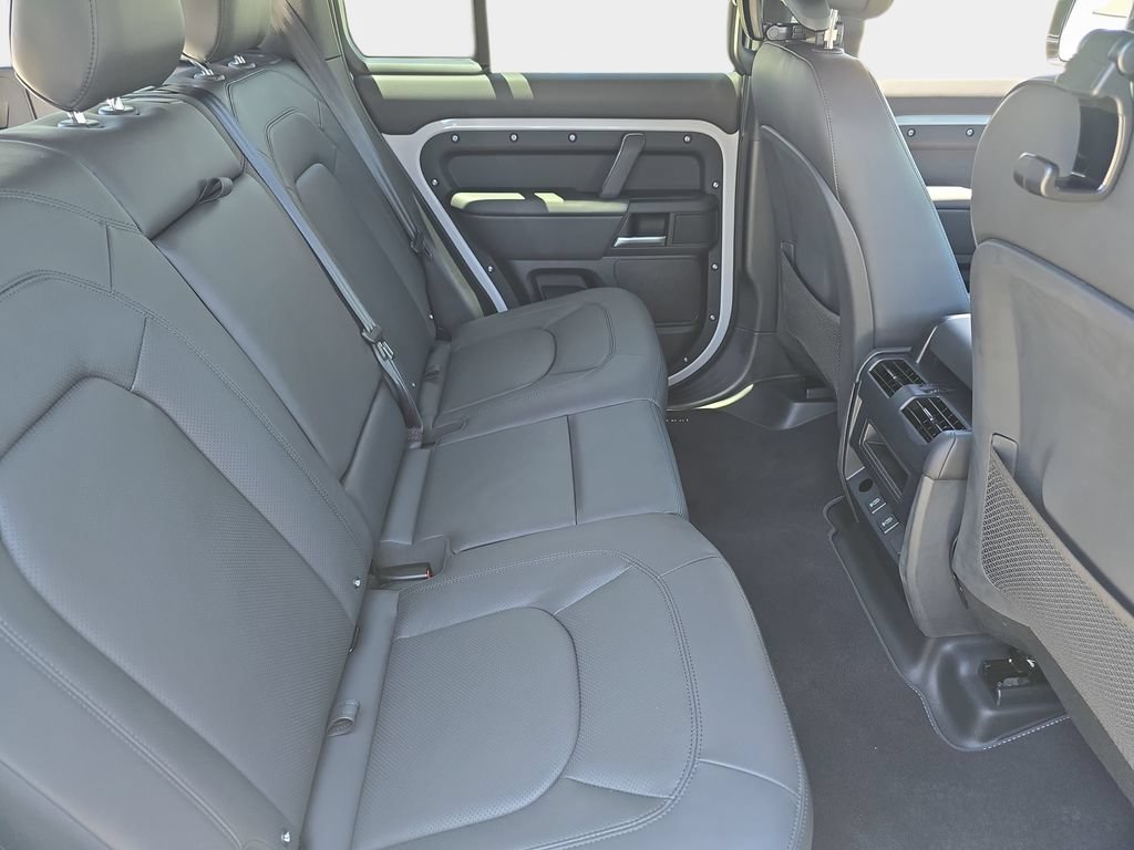 New 2026 Land Rover Defender 110 X-Dynamic SE AWD/4WD image 11