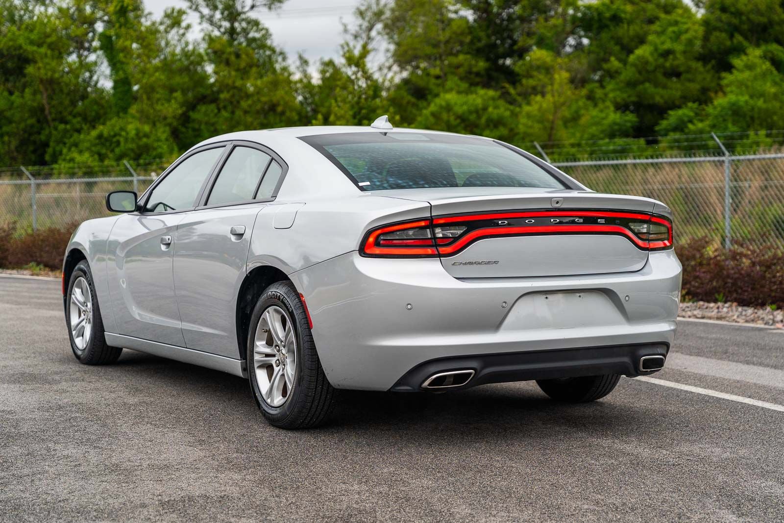 Used 2023 Dodge Charger SXT RWD image 5