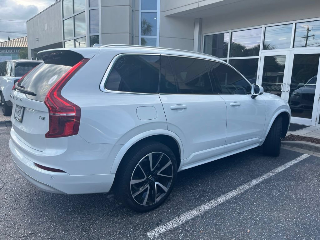 Used 2022 Volvo XC90 T6 Momentum w/ Advanced Package AWD/4WD image 6