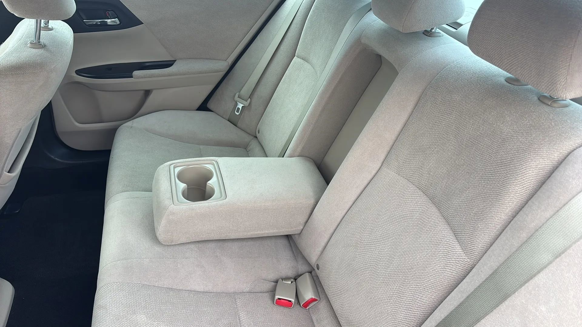 Used 2013 Honda Accord LX image 29