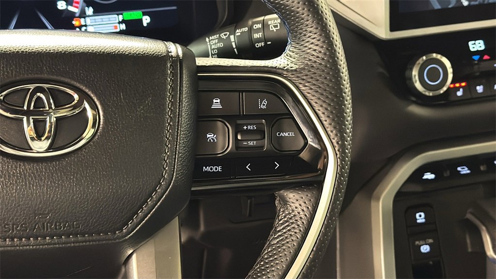 Used 2025 Toyota Sequoia Platinum image 23