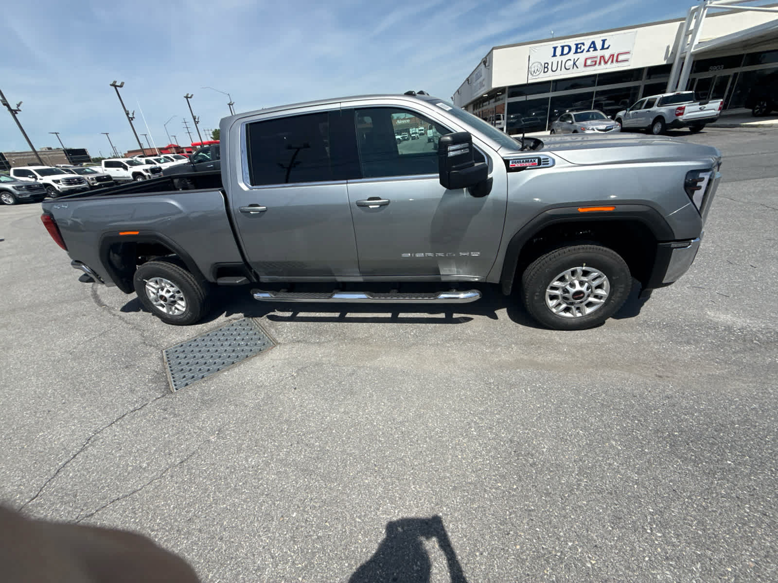 New 2026 GMC Sierra 2500 SLE w/ SLE Value Package; AWD/4WD image 17