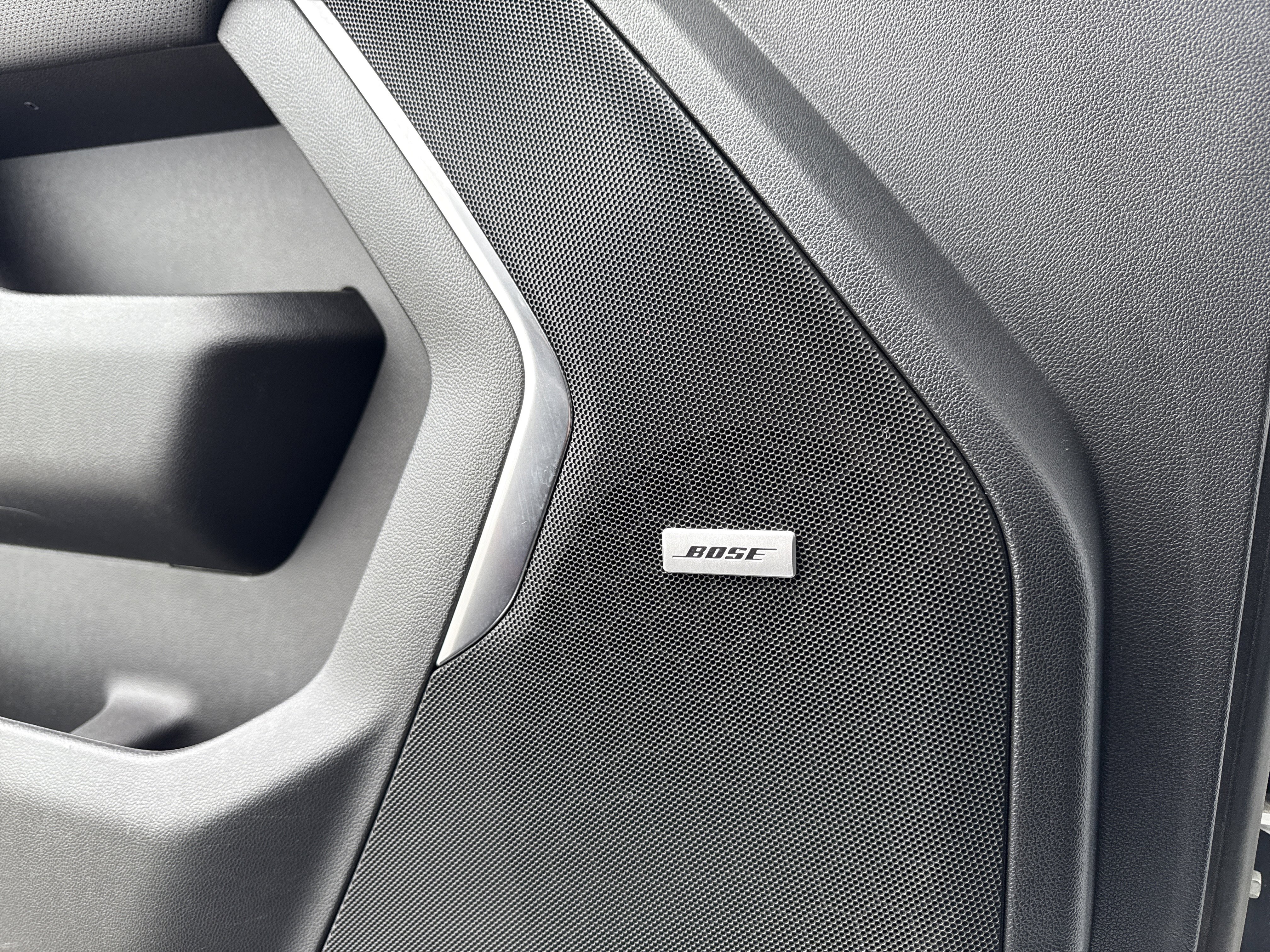 Used 2022 GMC Yukon AT4 image 16