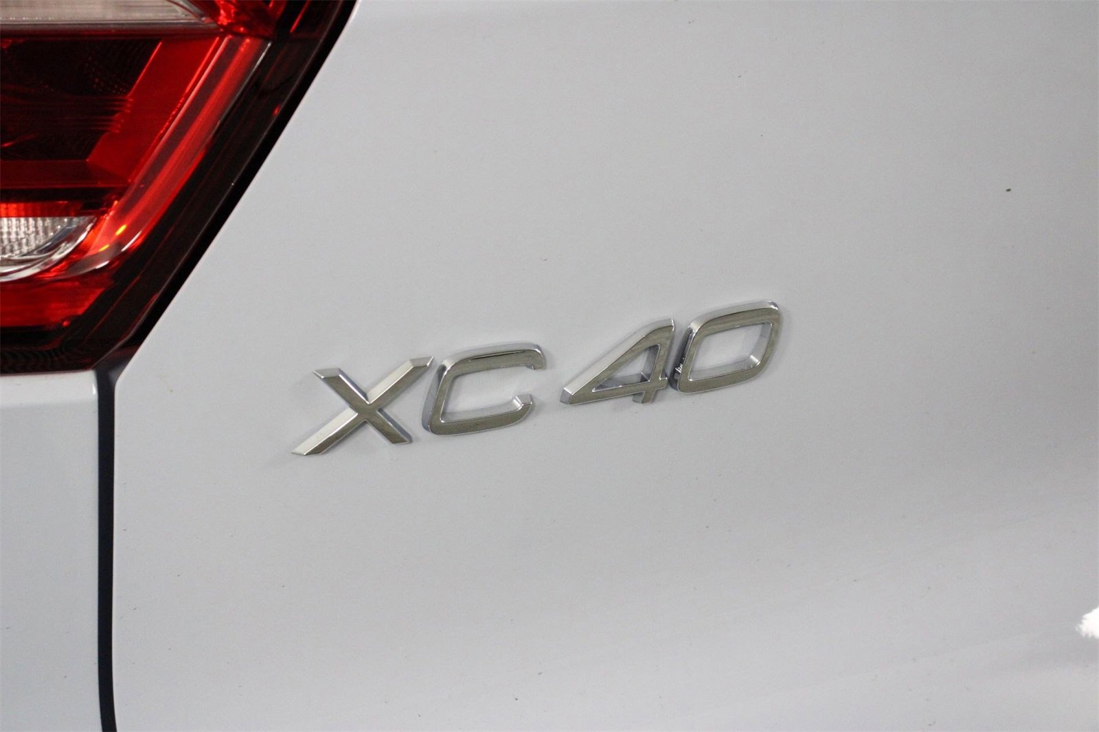 New 2026 Volvo XC40 B5 Plus w/ Protection Package Premier image 16