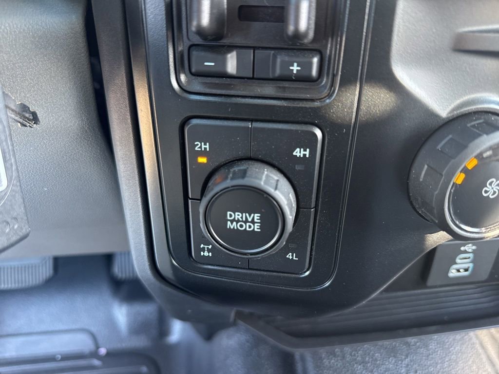 New 2026 Ford F250 XL w/ XL Chrome Package image 14