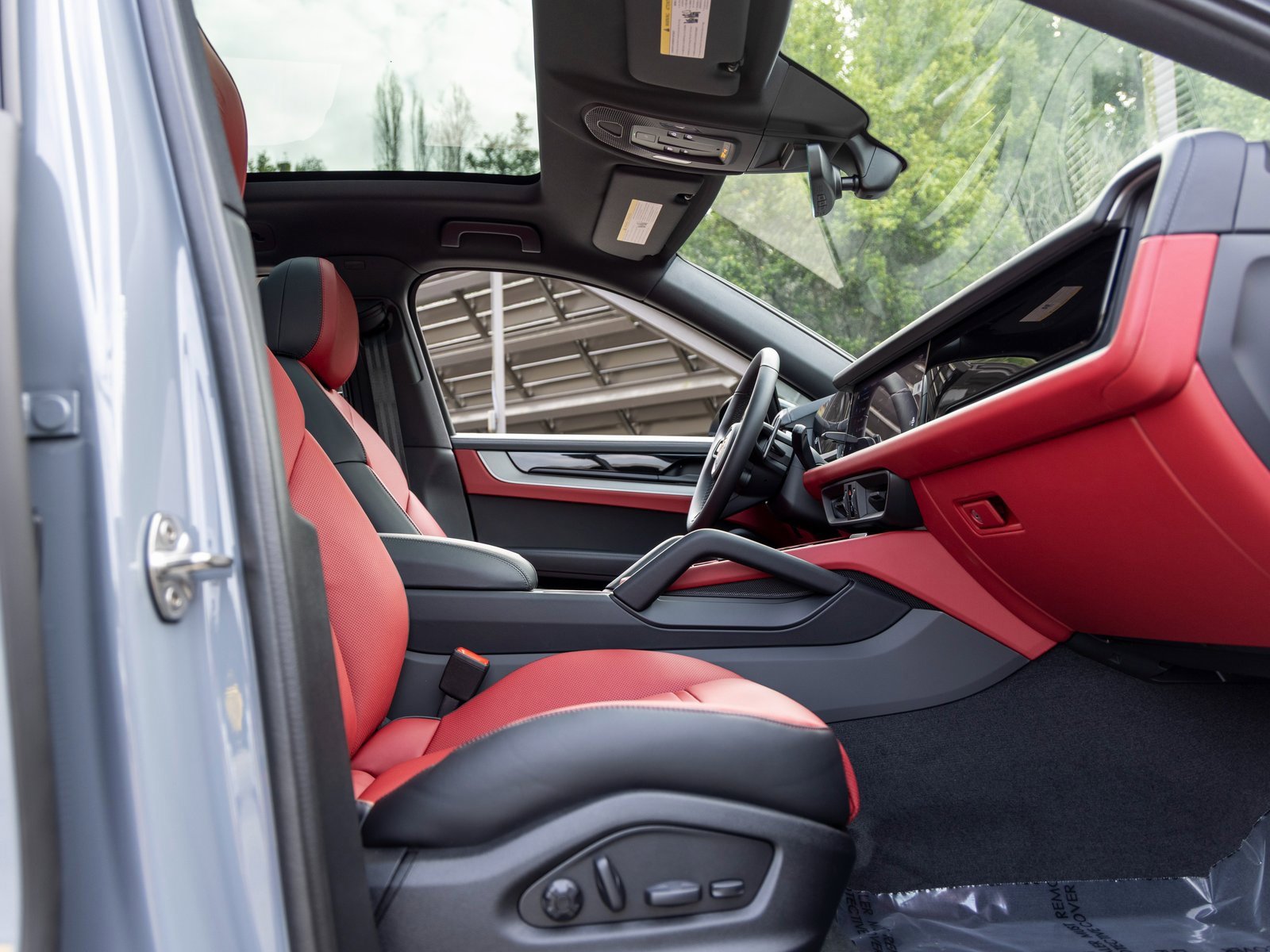 New 2026 Porsche Cayenne S image 58